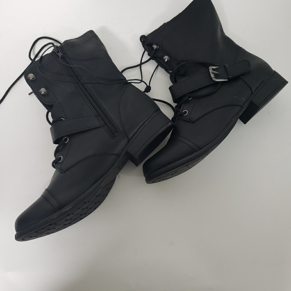 ❌SOLD❌American Rag Afarrah Combat Boots - Picture 5 of 5